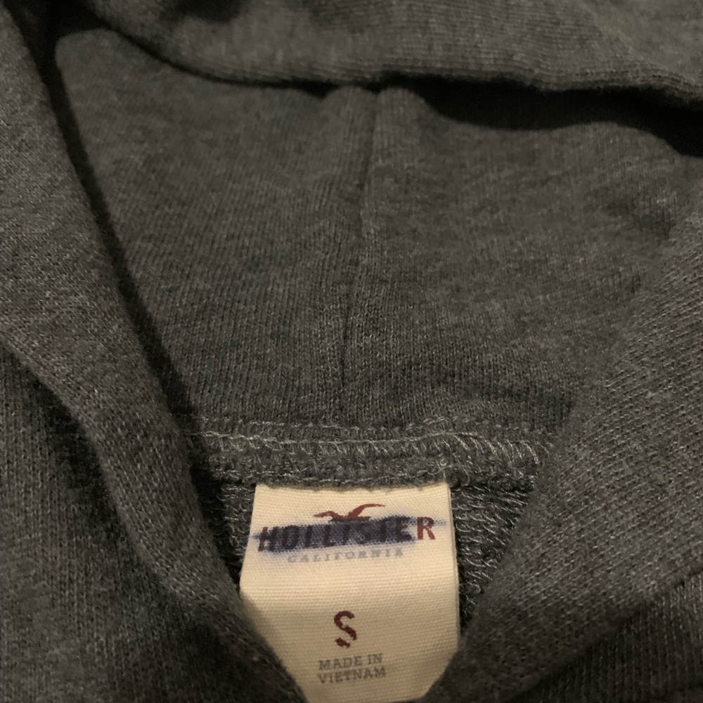Hollister Hoodie - Picture 3 of 3